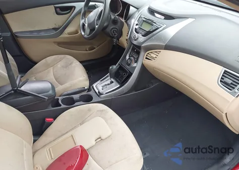 2013 Hyundai Elantra Gls/Limited z USA, uszkodzony, nr VIN KMHDH4AE1DU629093